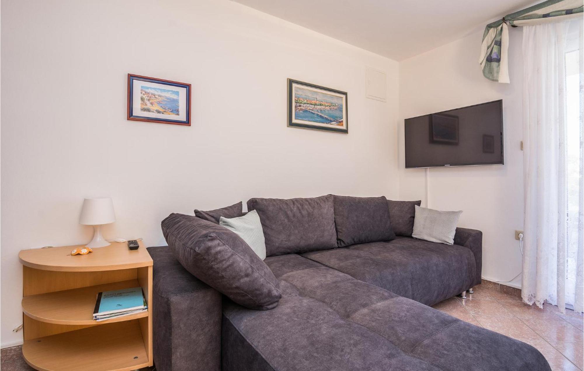 Beautiful Apartment In Privlaka With Kitchen Eksteriør bilde
